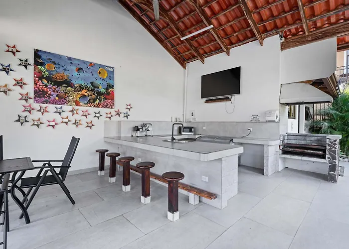 With Pool, Gated Playas Del Getaway Holiday home Coco